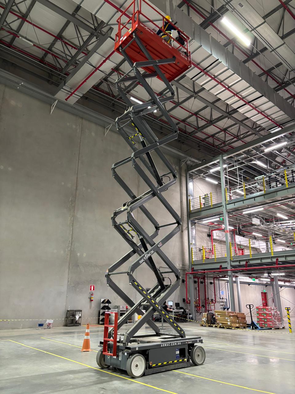 Serviços em Altura com Plataformas Elevatórias